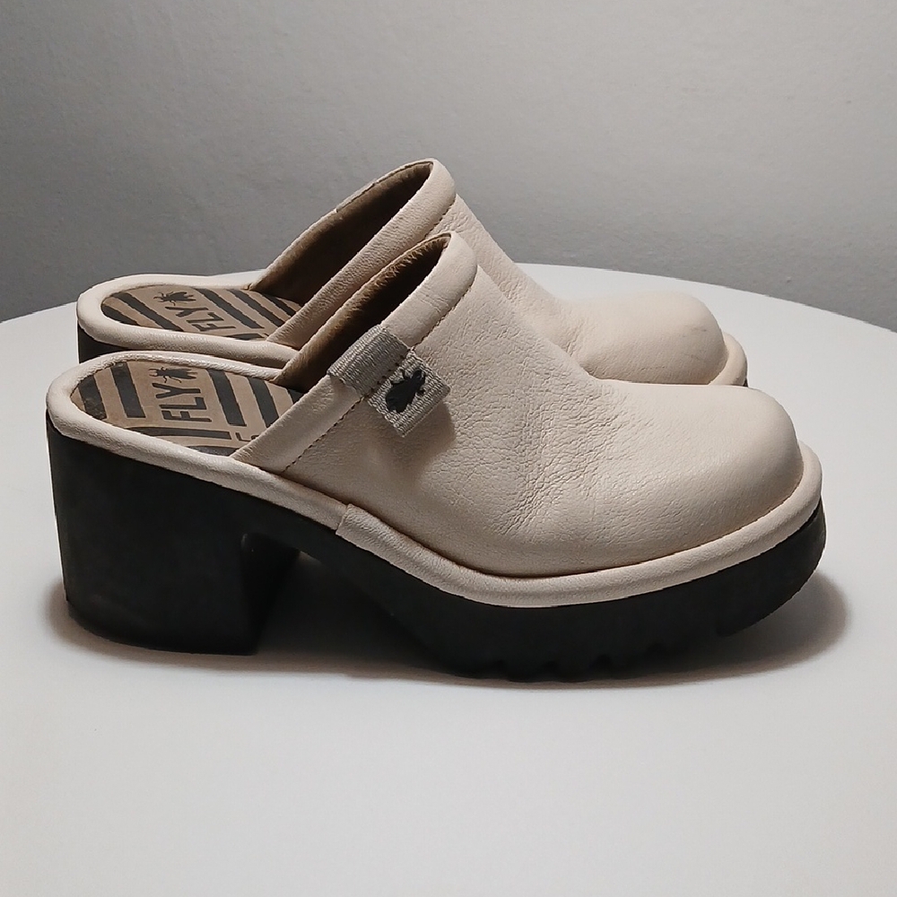 Fly London Women's Cream Clogs